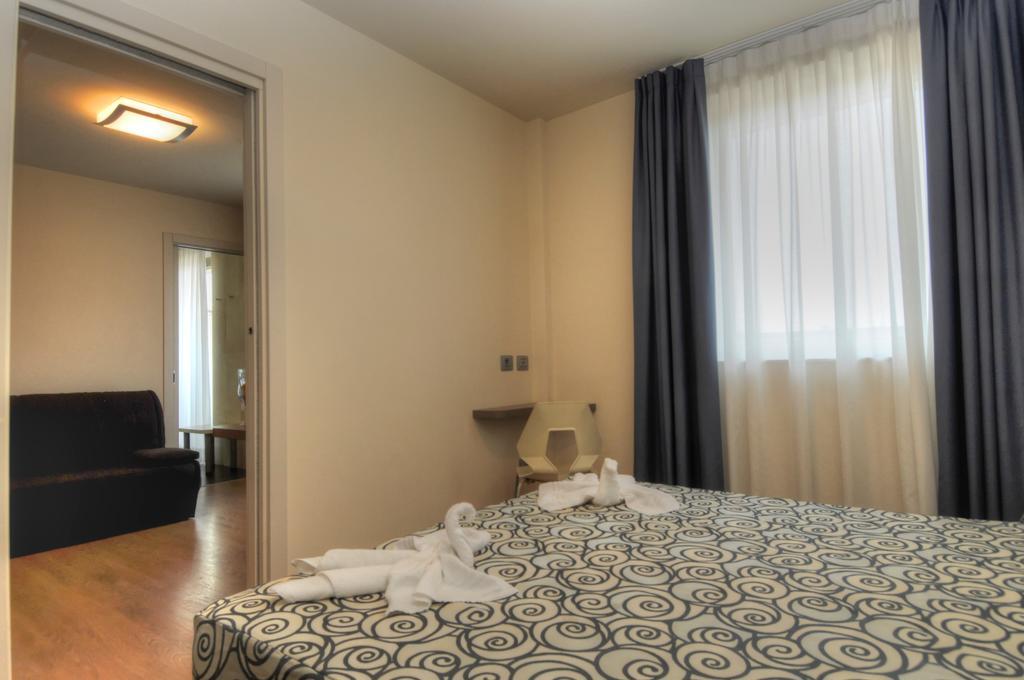 Hotel Pasha Lignano Sabbiadoro Ngoại thất bức ảnh