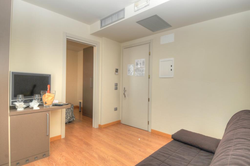 Hotel Pasha Lignano Sabbiadoro Ngoại thất bức ảnh