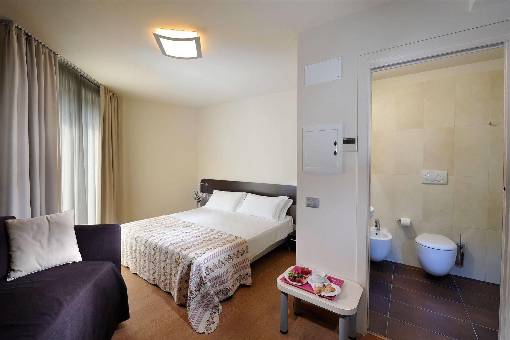 Hotel Pasha Lignano Sabbiadoro Ngoại thất bức ảnh