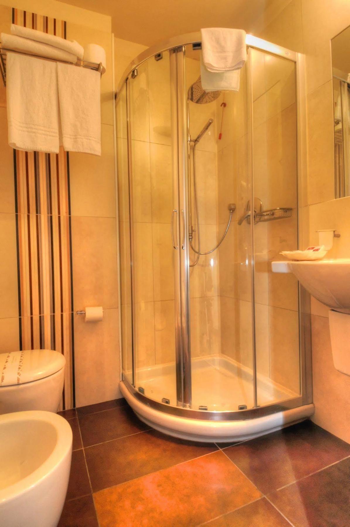 Hotel Pasha Lignano Sabbiadoro Ngoại thất bức ảnh