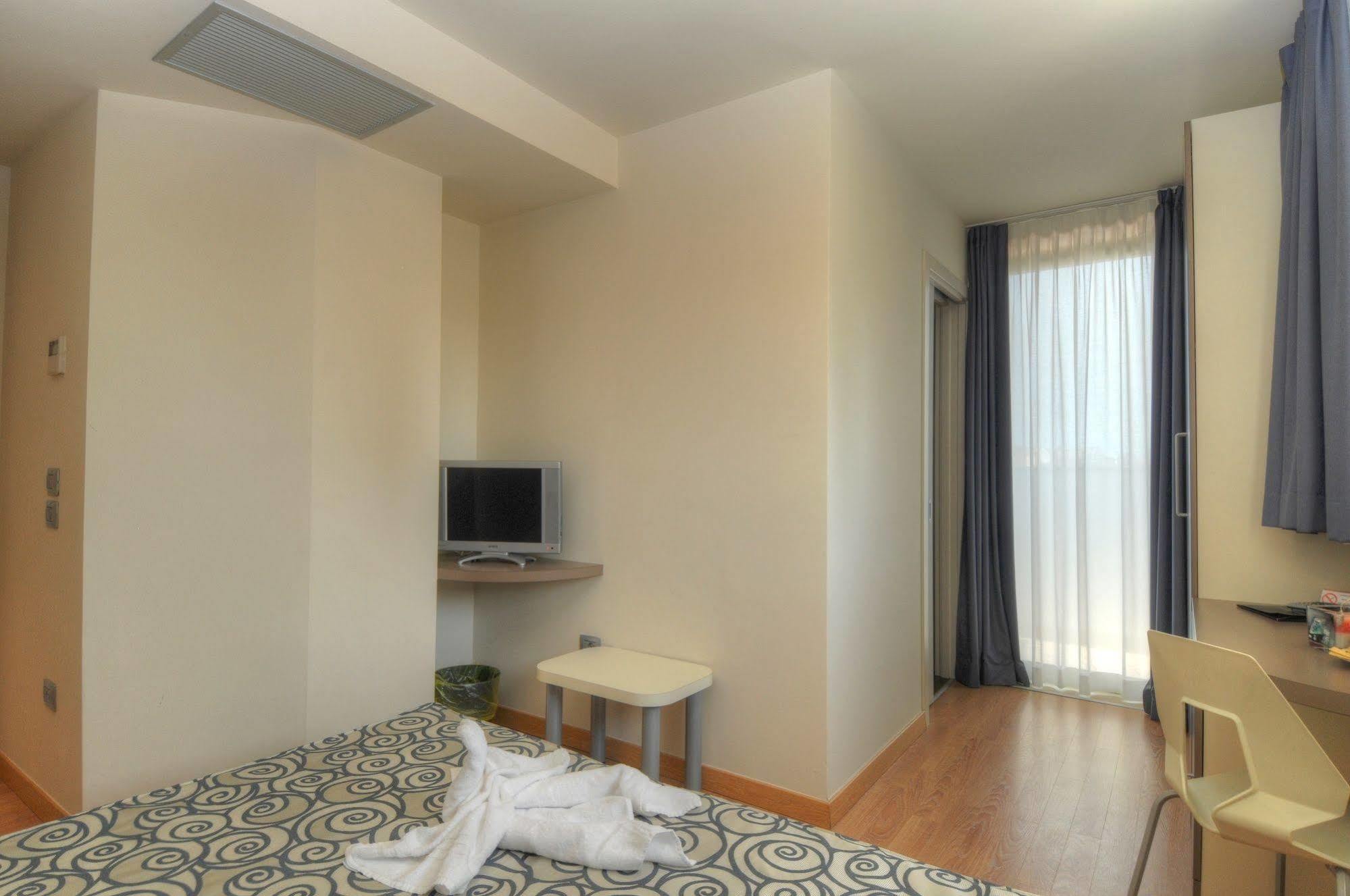 Hotel Pasha Lignano Sabbiadoro Ngoại thất bức ảnh