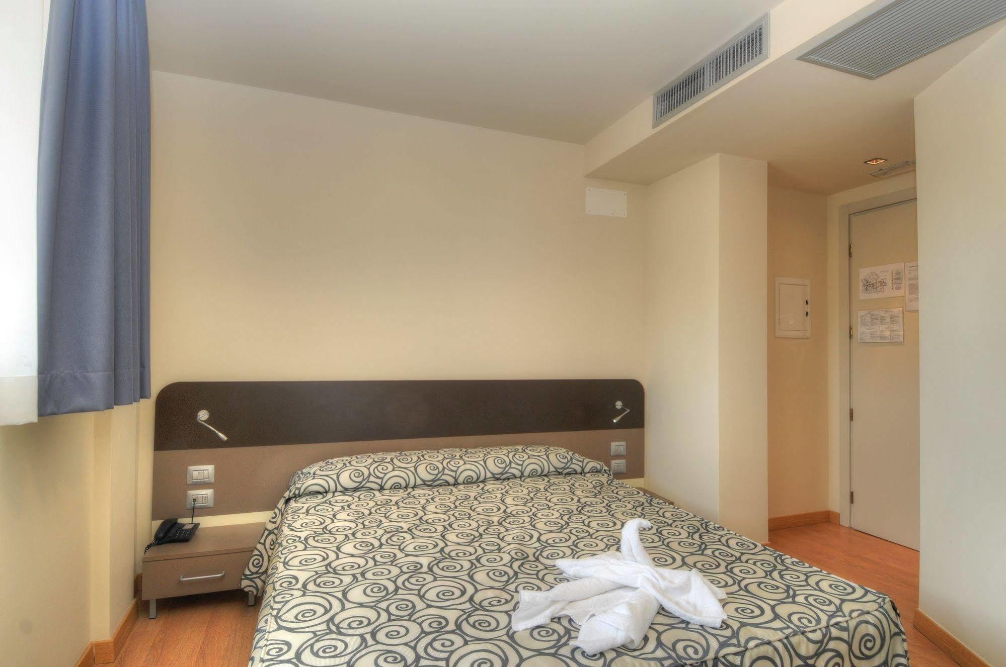 Hotel Pasha Lignano Sabbiadoro Ngoại thất bức ảnh