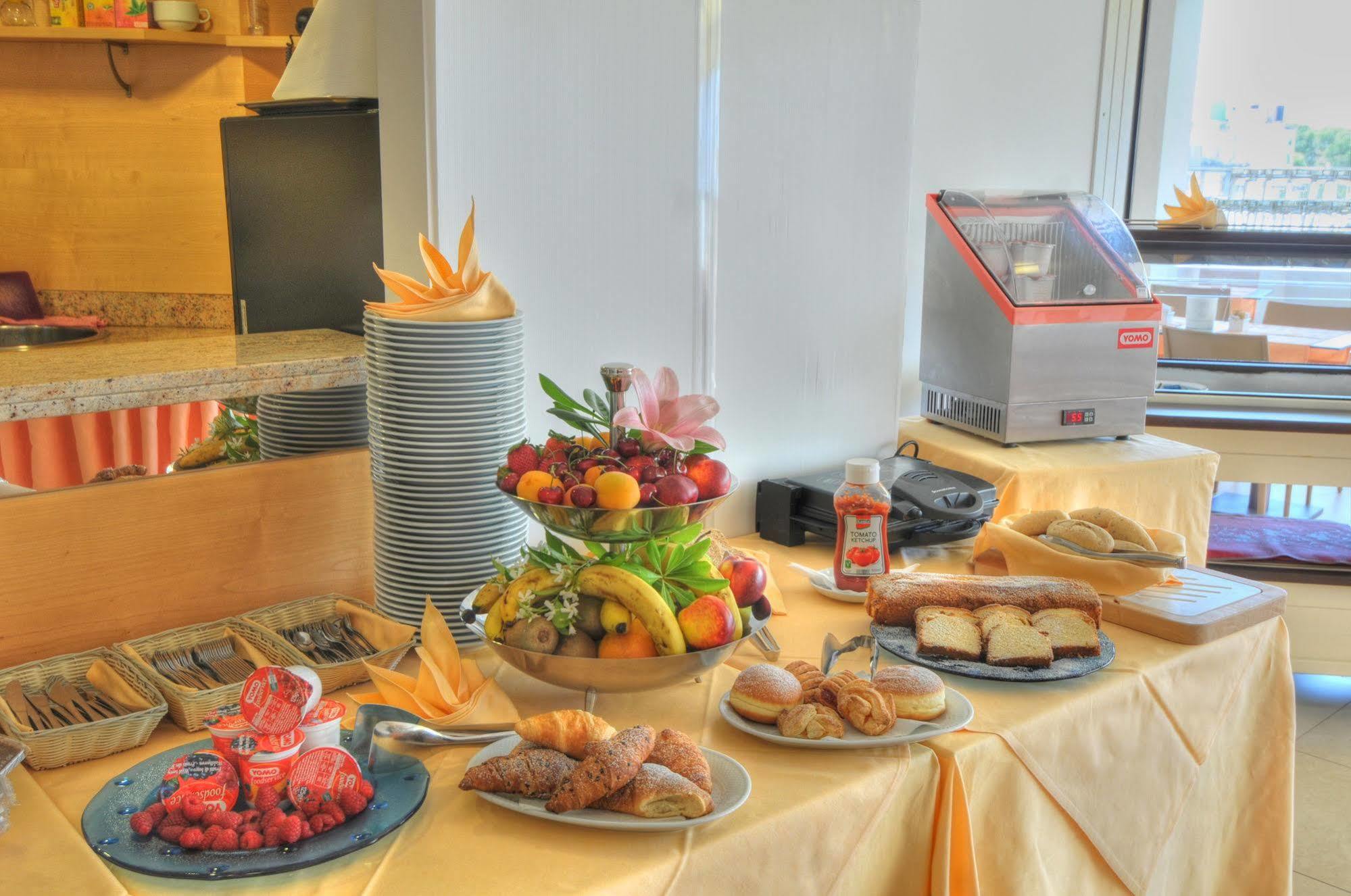 Hotel Pasha Lignano Sabbiadoro Ngoại thất bức ảnh